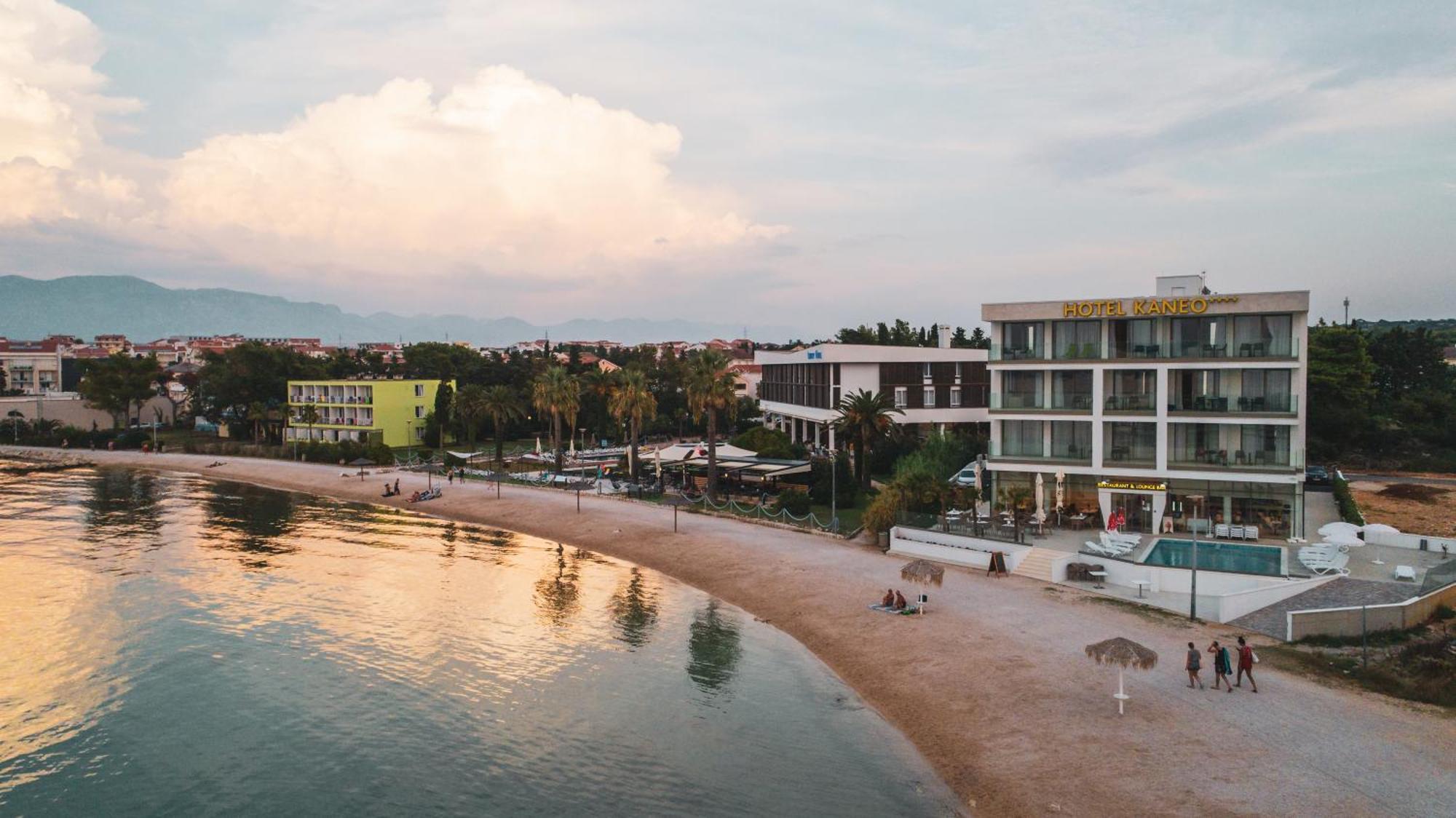 Kaneo Beach Hotel Novalja Extérieur photo