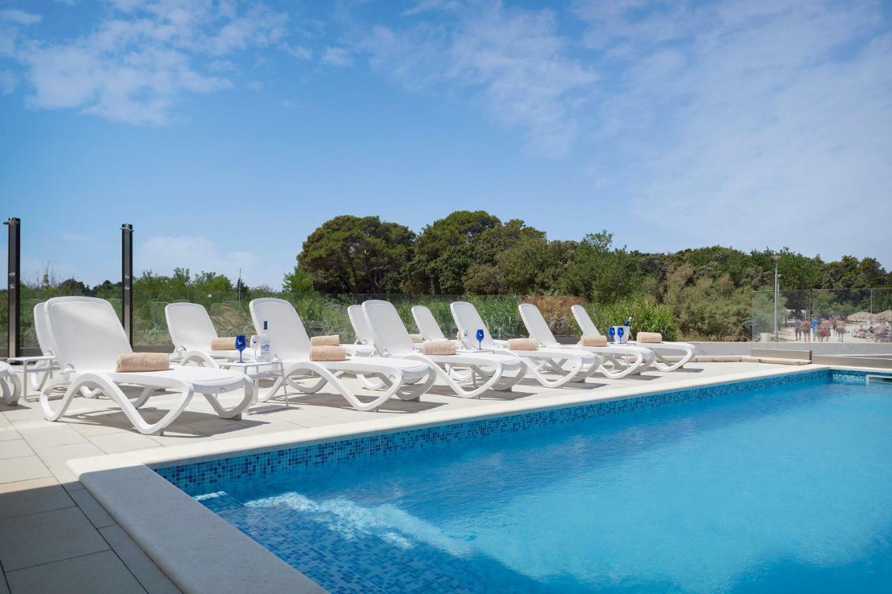 Kaneo Beach Hotel Novalja Extérieur photo