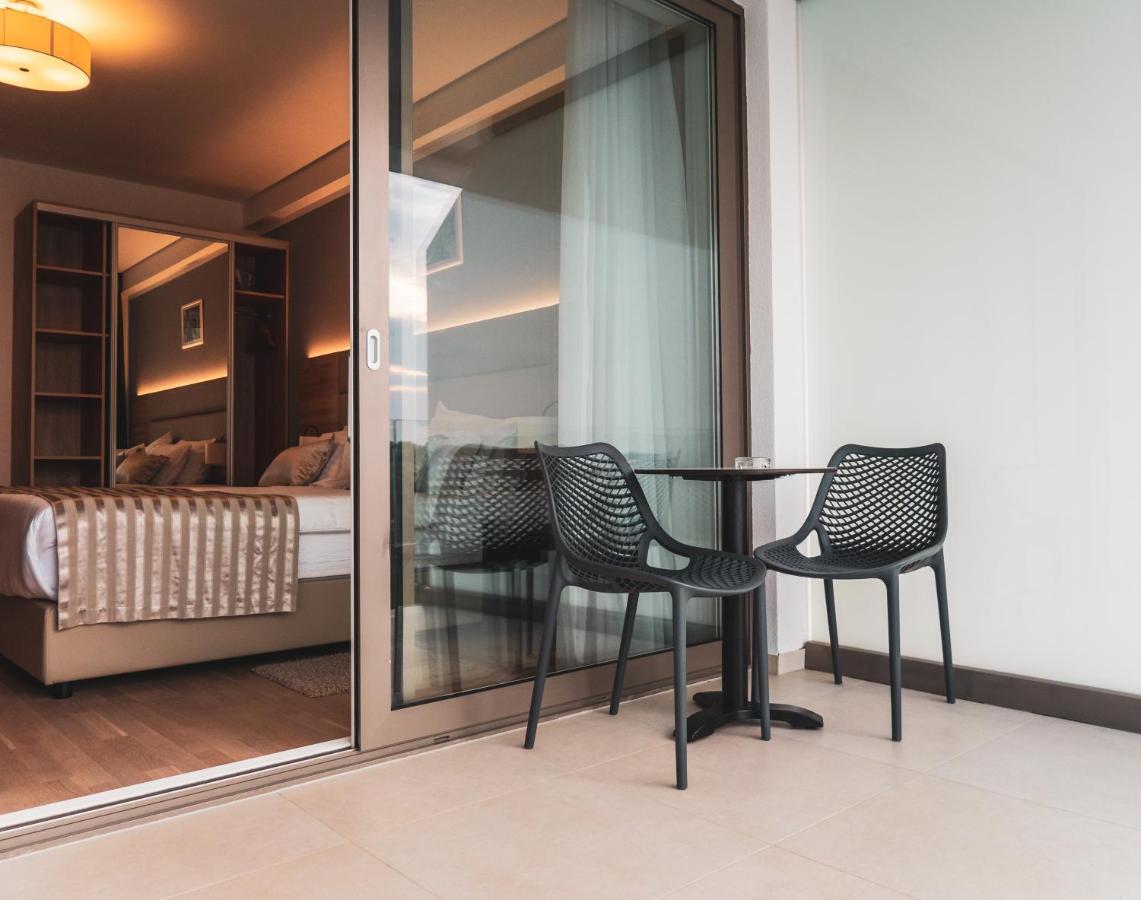 Kaneo Beach Hotel Novalja Extérieur photo